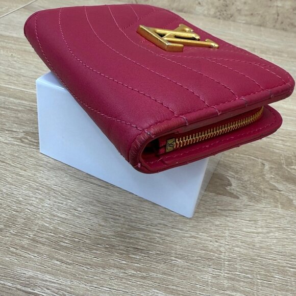 Louis Vuitton Fuchsia Leather New Wave Compact Wallet - Picture 4 of 8